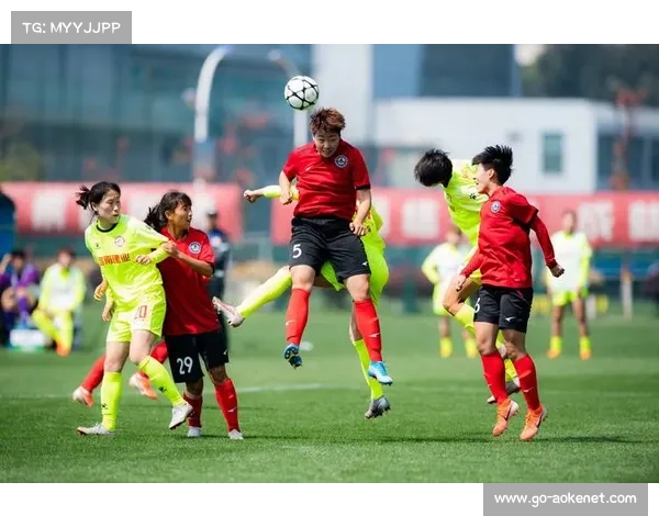 奥运赛场上女子足球英勇拼搏女足展现无尽风采与竞技魅力 奥运赛场上女子足球英勇拼搏女足展现无尽风采与竞技魅力